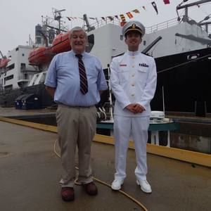 Meet your Posher, Carl